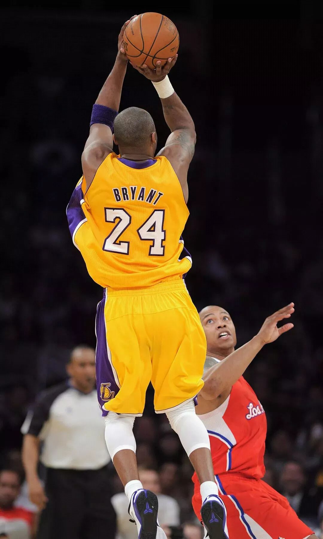 意媒：新队长德赫亚带队迎联赛首胜，佛罗伦萨新帅盼迅速脱困（意媒：队长德赫亚率队拿下联赛首胜，佛罗伦萨新帅渴望尽快止颓）