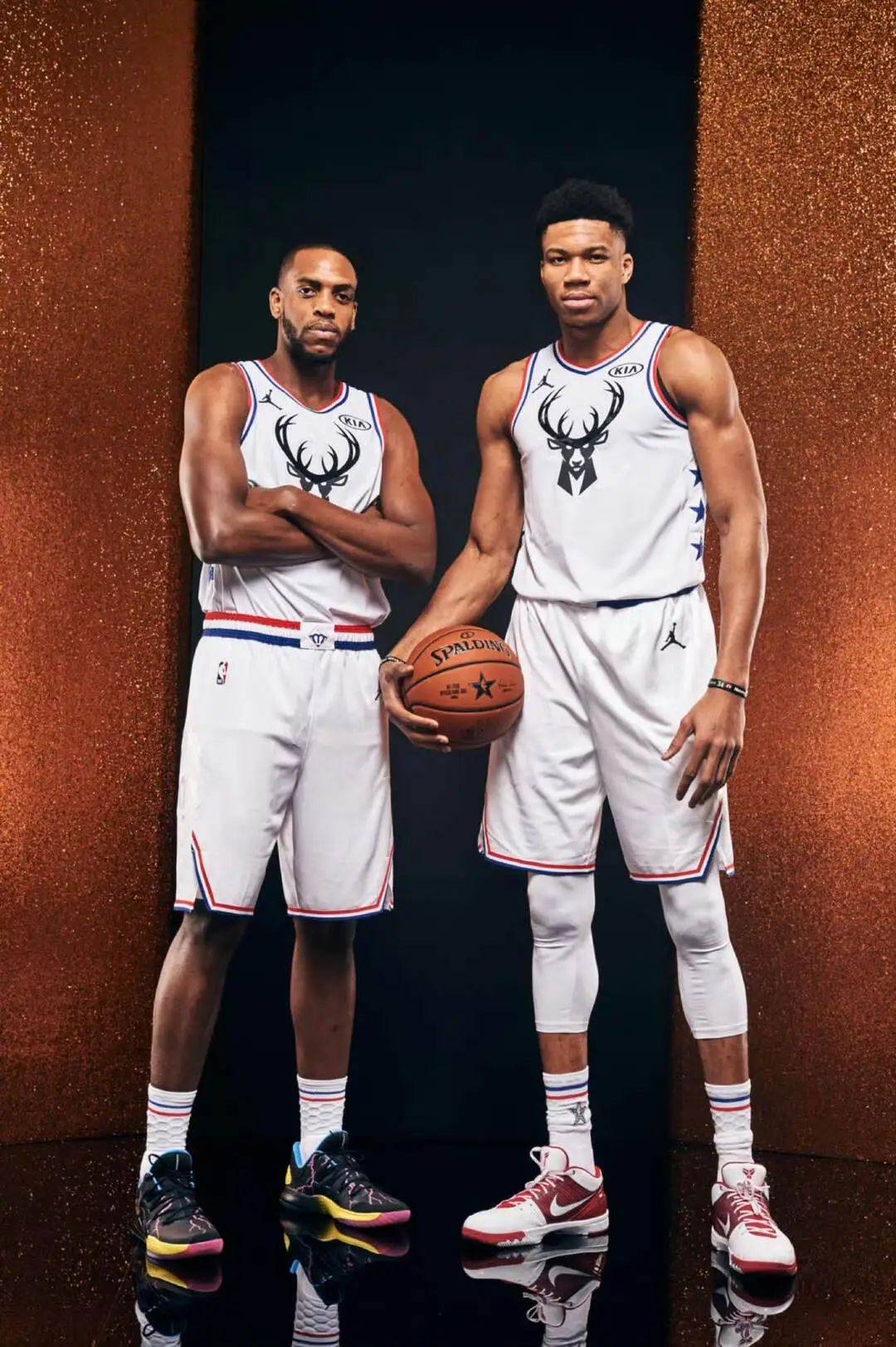 阿坎吉：齐沃很重视沟通和我们很亲近；希望世界杯对阵意大利（阿坎吉：齐沃注重沟通，与我们关系密切；盼世界杯碰上意大利）