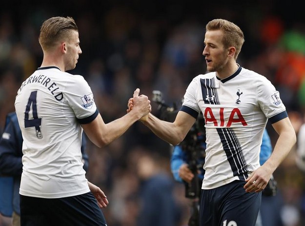 沈梓捷受伤瞬间：对抗激烈下的意外（激战之中意外突发：沈梓捷受伤瞬间）