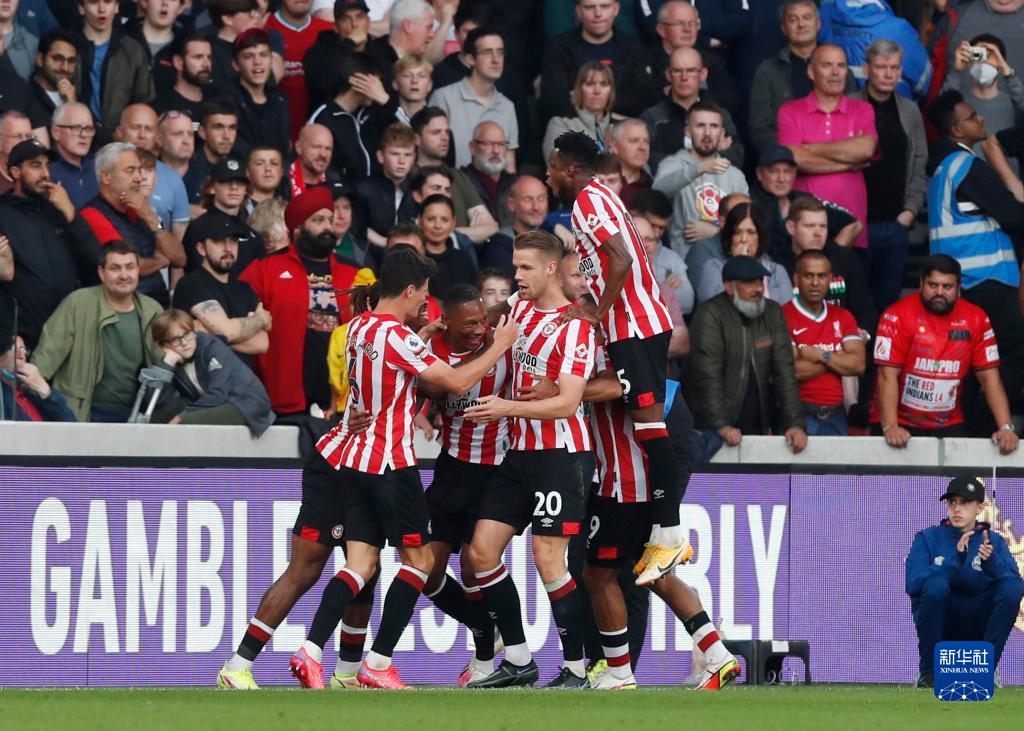 U17世界杯：奥地利2-0九人意大利晋级决赛，莫泽双响（U17世界杯：奥地利2-0力克9人意大利挺进决赛，莫泽梅开二度）
