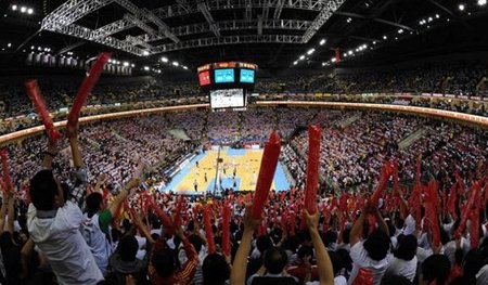 中国三级联赛场均观众人数排名：大连超5.8万人第1，昆明垫底（中国三级联赛场均观众榜：大连以超5.8万人居首，昆明垫底）