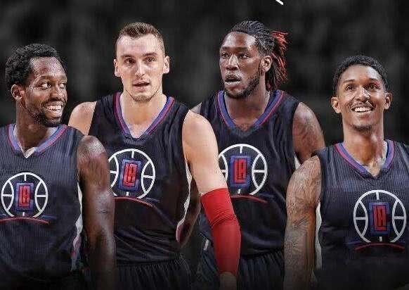 重大突破！VAR将新增角球和第二黄牌复核权限，2026世界杯率先试点（重磅升级：VAR将获角球与第二黄牌复核权，2026年世界杯率先试点）