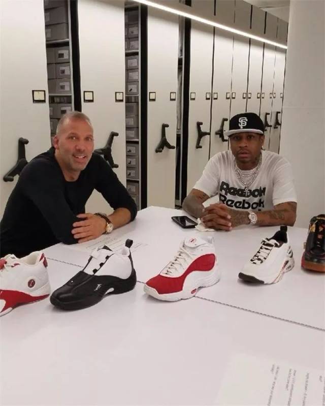 女足留洋球员沈梦露恢复场地训练，此前她因重伤缺阵9个月（缺阵9个月后，女足留洋球员沈梦露重返场地训练）